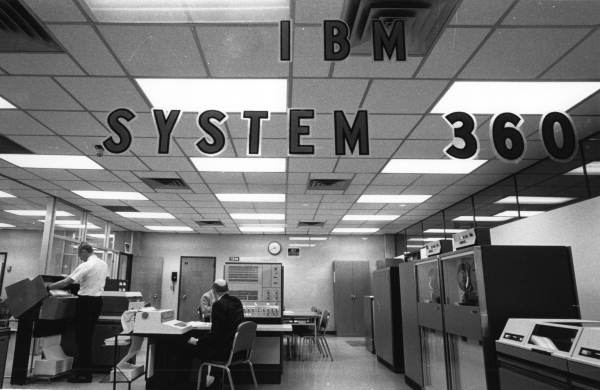 Photo of an IBM system 360 computer at Miami-Dade Junior College