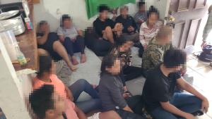 Agents discover 28 migrants inside a stash house at Laredo Sector 