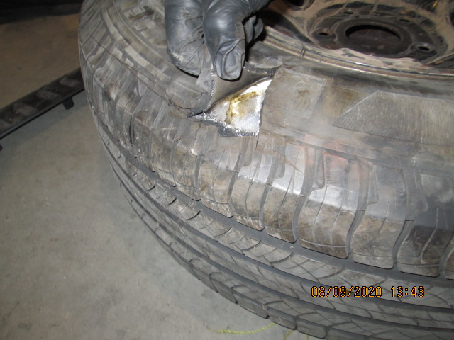 CBP officers cut open the spare tire; inside they found one package of fentanyl with a weight of 2.43 pounds, one package of heroin with a weight of 2.56 pounds, and 41 packages of methamphetamine with a weight of 67.20 pounds. 