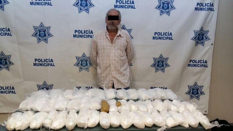 On Tuesday morning, Mexican law-enforcement personnel seized more than 50 pounds of narcotics.  The seizure was the result of information shared between the U.S. Border Patrol and Mexican authorities (photo courtesy of Tijuana Municipal Police).
