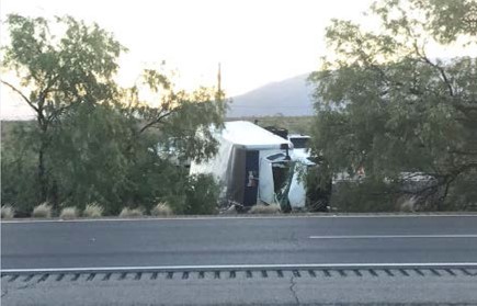 Two Willcox agents are being credited for savinig the life of a seriously injured motorist onb Wednesday morning southeast of Tucson