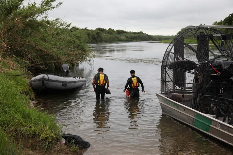 Del Rio Sector BORSTAR Dive Team searches for 2-year-old girl in Rio Grande River.