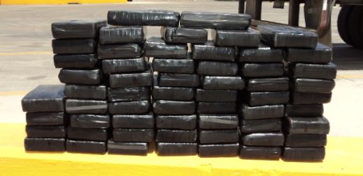 Paquetes que contienen 165 libras de cocaína decomisado por oficiales de CBP en Puente Internacional de Progreso
