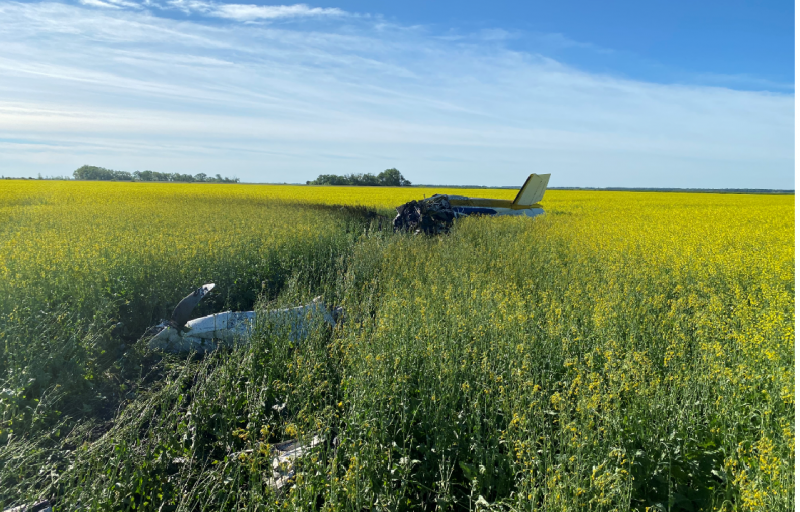 Aircraft crash west of Pembina North Dakota