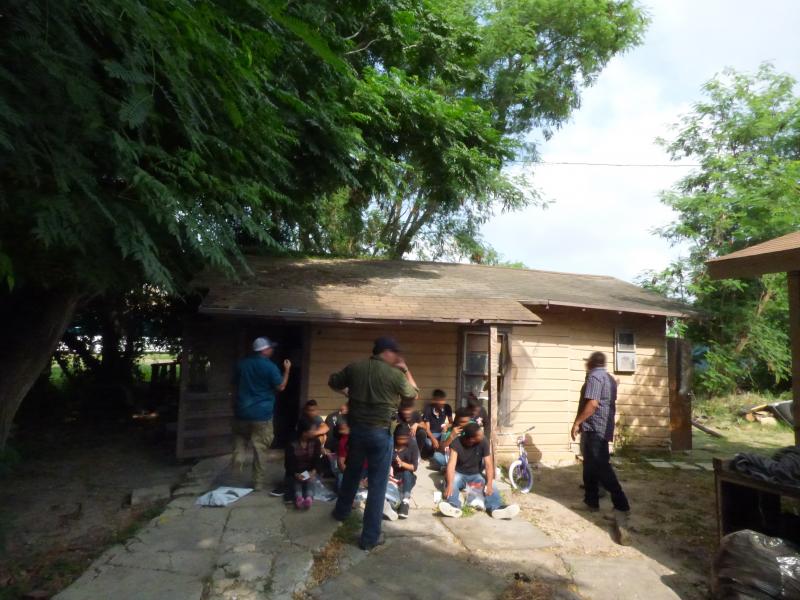 Agents apprehend 15 illegal aliens at stash house